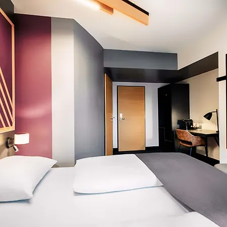 Wiesbaden-hbf Hotel 3*